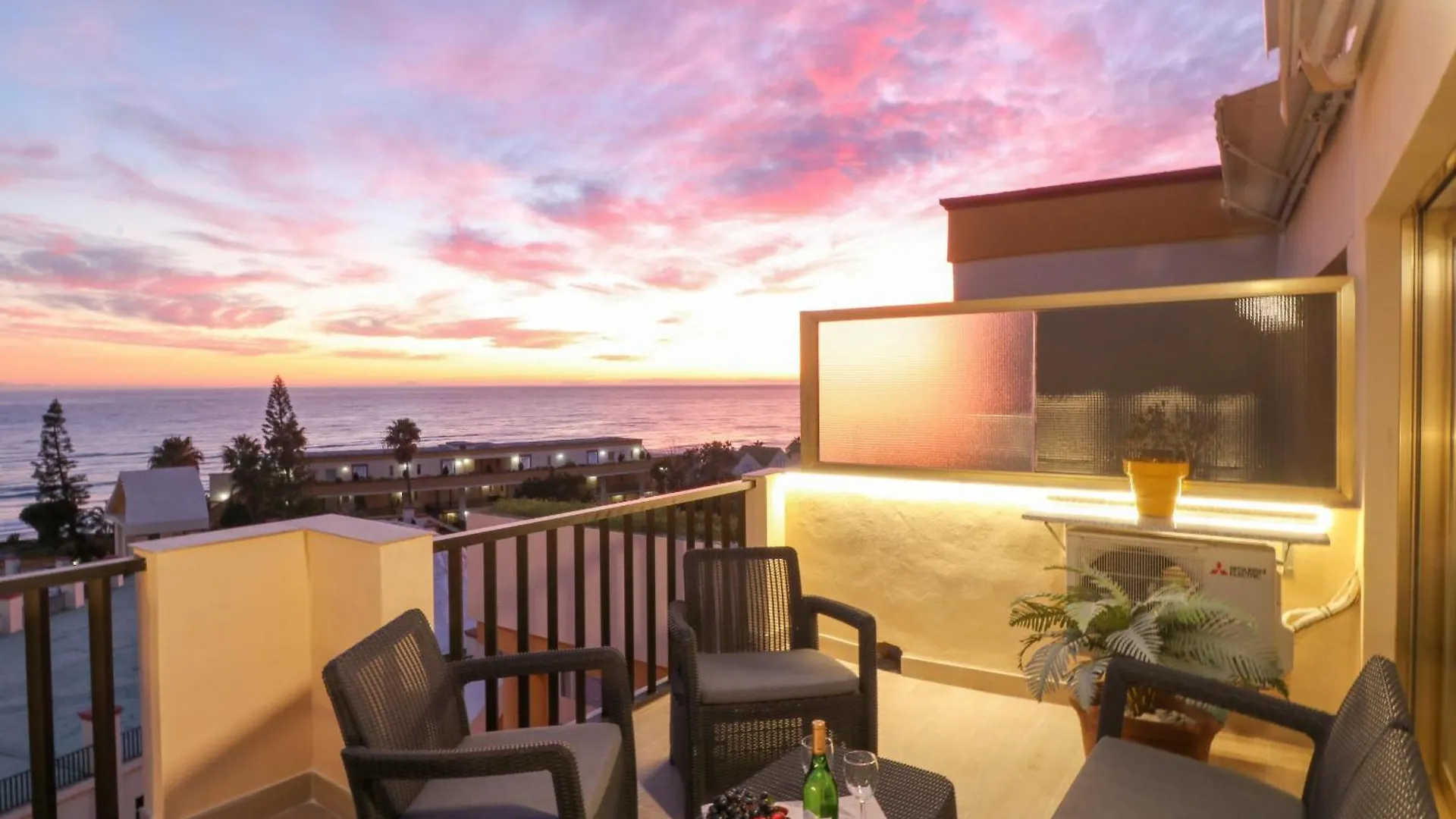 Romana Playa Apartment By The Beach Marbella