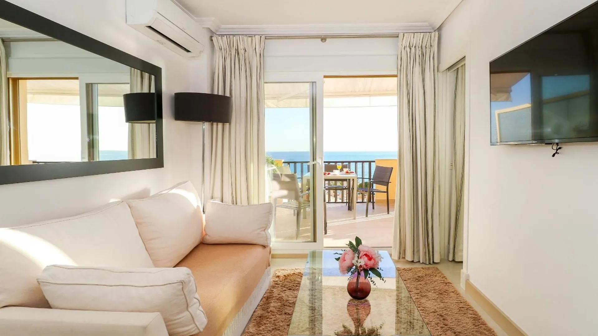 Romana Playa Apartment By The Beach Marbella